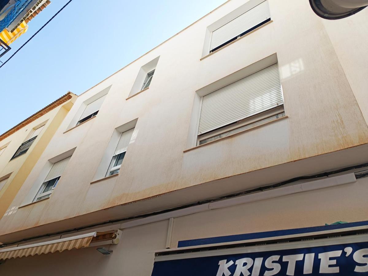 Baj - Apartamentos En Playa Bajondillo, 托雷莫利诺斯 外观 照片
