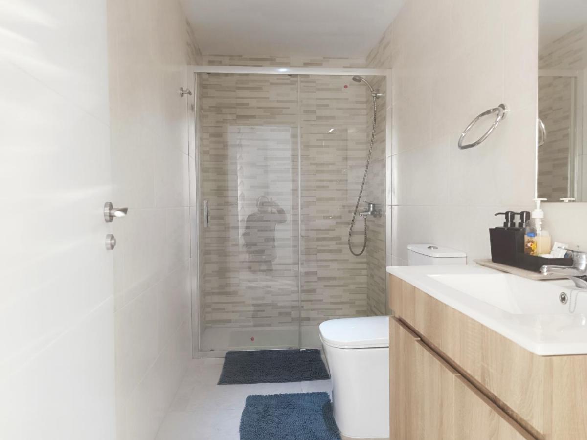 Baj - Apartamentos En Playa Bajondillo, 托雷莫利诺斯 外观 照片